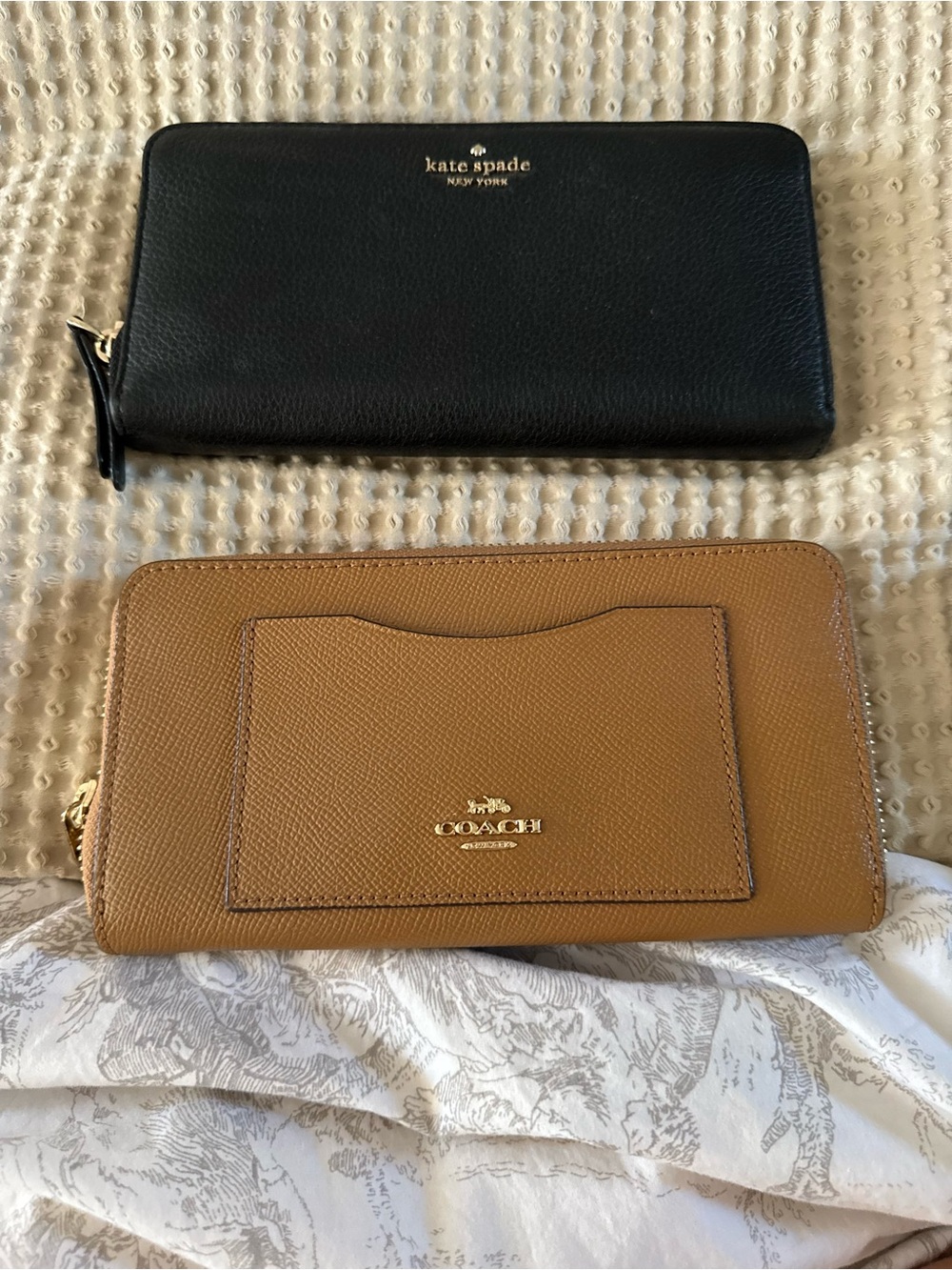 Coach Continental Zip Wallet in Camel